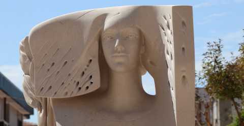 "Sculture in corso", una via artistica celebra la pregiata pietra di Apricena: il marmo